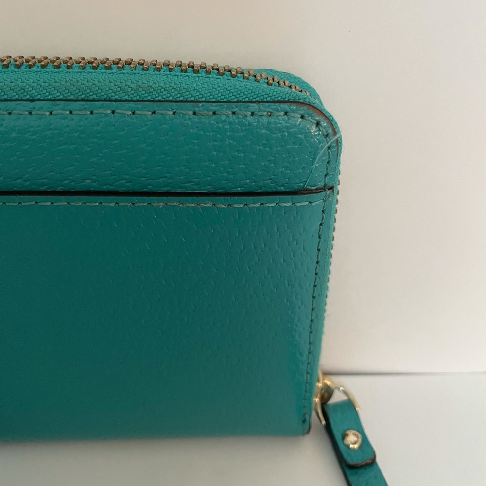 Kate Spade Wallet - Picture 4 of 10